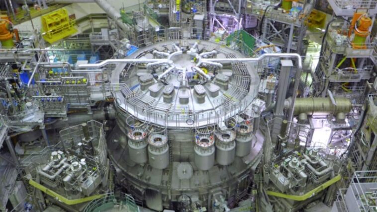 Inaugurado reactor experimental de fusión nuclear japonés