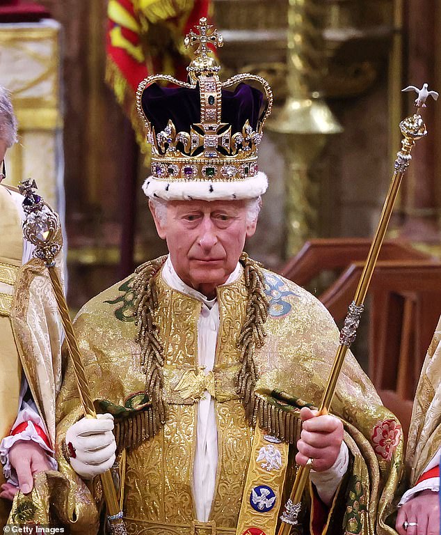 La cobertura de la Coronación del Rey en BBC1 encabeza la lista de los programas de televisión más vistos este año