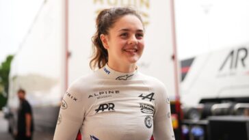 La junior de Alpine, Abbi Pulling, regresa para su segunda campaña en la F1 Academy en 2024