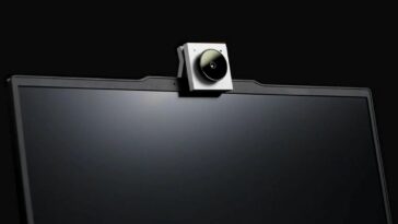 La pequeña cámara web Tadpole de Opal, compatible con portátiles, ya tiene un 20 por ciento de descuento