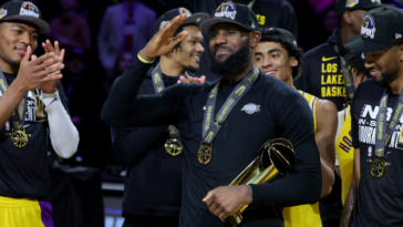 LeBron James gana el primer MVP del torneo de temporada después de llevar a los Lakers a ganar la Copa de la NBA