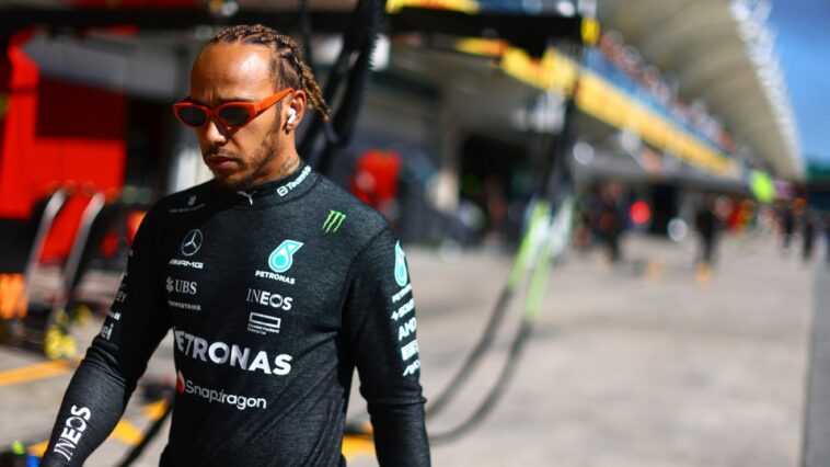 Lewis Hamilton recuerda el momento en que condujo por primera vez el Mercedes W14 y "sabía que iba a ser un año largo"