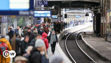 Los jefes de Deutsche Bahn cobran bonificaciones mientras los pasajeros sufren