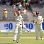David Warner se emocionó al lograr un siglo impresionante contra Pakistán en Perth.