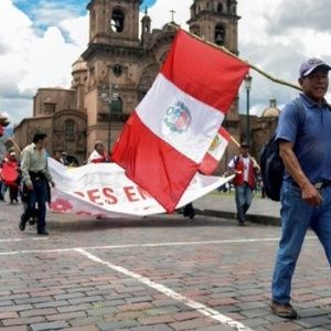 Perú: Bloqueo de carreteras castigado con hasta 15 años de prisión