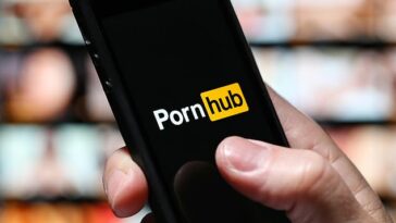 Parece que Pornhub está madurando, según sus fetiches más buscados de 2023, que incluían 'Granny' y 'MILF'