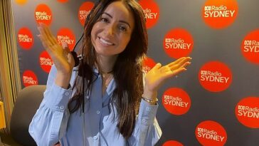 Antoinette Lattouf había estado presentando las mañanas de ABC Sydney esta semana, mientras reemplazaba a Sarah Macdonald, pero, según los informes, el miércoles por la tarde le dijeron que no continuaría en el concierto.