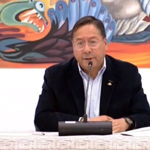 Presidente boliviano advierte sobre impactos del ajuste argentino