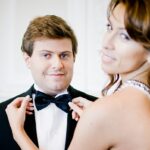 Dmitry Tsvetkov se separó de su esposa durante 10 años, Elsina Khayrova, quien ahora está saliendo con Tom Cruise, a principios de este año.