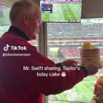 Scott Swift se dirigió a una suite VIP vecina para repartir el pastel de cumpleaños de Taylor.