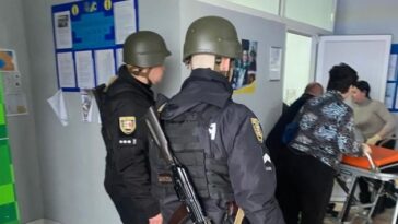 Se investiga como ataque terrorista la explosión de una granada en el ayuntamiento de Zakarpatia