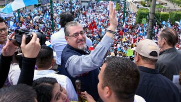 Se podría impedir que el futuro líder anticorrupción de Guatemala asuma el cargo, lo que profundizaría las preocupaciones migratorias para EE.UU.