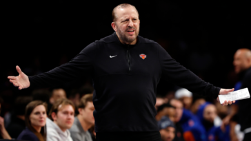 Tom Thibodeau de los Knicks está disgustado con la forma en que se está arbitrando a Jalen Brunson, pero puede estar equivocado