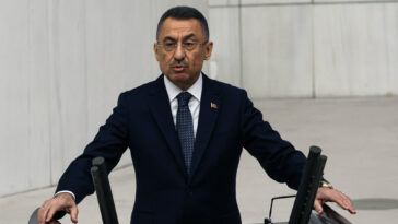 Turquía podría adelantar la votación sobre la candidatura de Suecia a la OTAN la próxima semana, dice un alto legislador