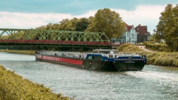 Un capitán de barco borracho causa daños por valor de 1,5 millones de euros en el río Rin