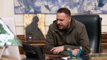 Yermak discute con Szijjártó la organización de una reunión entre los líderes de Ucrania y Hungría