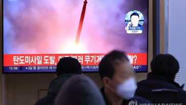 (3rd LD) N. Korea fires suspected IRBM into East Sea: S. Korean military