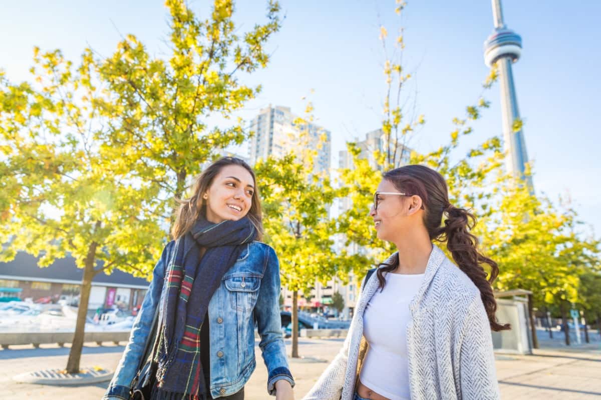 A los recién llegados les va bien en los mercados laborales de Ontario
