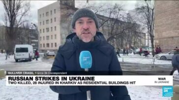 Ataques rusos matan a dos personas y hieren a varios en Kiev y Járkov