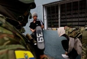 Ecuador no ha perdido la guerra contra las bandas criminales: Noboa