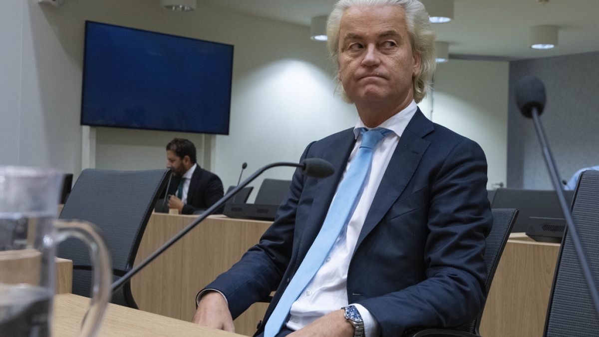 El ganador de las elecciones holandesas, Geert Wilders, rechaza la propuesta de prohibición de las mezquitas
