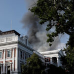 El parlamento de Sudáfrica destruido por el fuego es un recordatorio de los problemas del país |  El guardián Nigeria Noticias