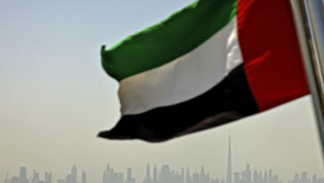 Emiratos Árabes Unidos ordena juzgar a 84 personas por cargos de "terrorismo"