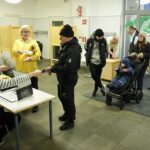 Los votantes en Finlandia están emitiendo sus votos hoy mientras se preparan para elegir un nuevo presidente en medio de crecientes tensiones con Rusia.