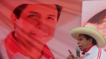 Fiscales de Perú buscan sentencia de 34 años para el expresidente Castillo