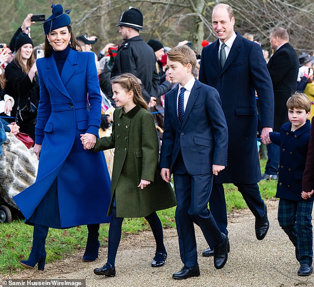 Kate, Charlotte, George, William y Louis en el servicio del día de Navidad de 2023 en Sandringham