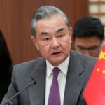 La cooperación entre China y Estados Unidos "ya no es una opción", sino "un imperativo": Wang Yi