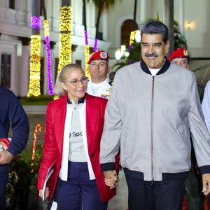 La economía venezolana crece integralmente: Presidente Maduro