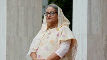 La primera ministra de Bangladesh, Hasina, se dispone a ampliar su mandato mientras la principal oposición boicotea las elecciones