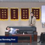 La vergüenza de los funcionarios chinos de base "tumbados" conmociona a la administración pública