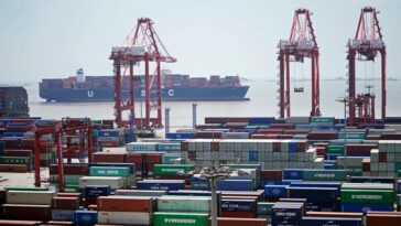 Las exportaciones anuales de China caen por primera vez en siete años