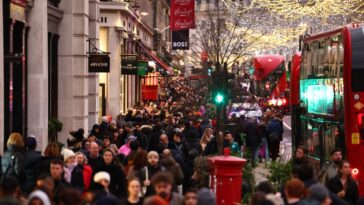 Las sombrías ventas minoristas sugieren una posible recesión para Gran Bretaña