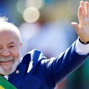 Los brasileños celebran la democracia un año después del intento de golpe