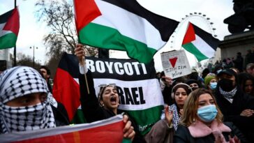 Los parlamentarios británicos aprueban un proyecto de ley que prohíbe a los organismos públicos boicotear a Israel