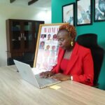 Periodista keniana dirige una publicación centrada en las mujeres
