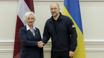 Shmyhal analiza las aspiraciones europeas de Ucrania con el presidente del parlamento letón