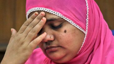 Tribunal indio anula la liberación anticipada de 11 hombres en el caso de violación en grupo de Bilkis Bano