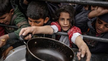 El asedio israelí ha puesto a los habitantes de Gaza en riesgo de morir de hambre; las políticas anteriores a la guerra los hacían vulnerables en primer lugar.