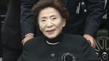 (LEAD) Former President Kim Young-sam&apos;s widow dies