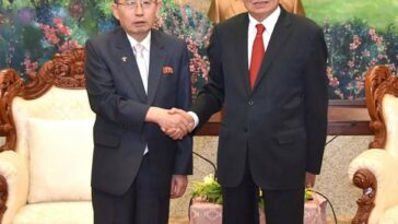 (LEAD) N. Korean delegation visits Laos: KCNA