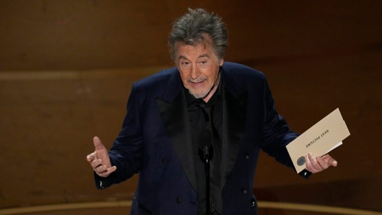 Al Pacino aclara su incómodo anuncio de Mejor Película en los Oscar 2024
