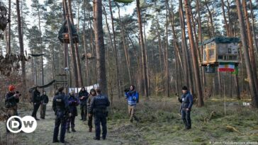 Alemania: Manifestantes de la planta Tesla pasarán una semana en el bosque