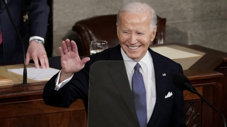 Biden electriza a los demócratas y discute con los republicanos en un encendido discurso sobre el Estado de la Unión