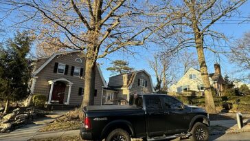 Se dice que un hombre acusado de ocupar una mansión de 2 millones de dólares en Long Island