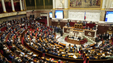 El parlamento francés votará la estrategia de Macron para Ucrania