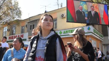 En Kirguistán, el creciente autoritarismo choca con la orgullosa tradición del poder popular